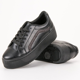 SHELOVET Chaussures de sport sur la plate-forme le noir 1