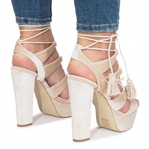 Sandales grises sur un poteau en velours One Love 1