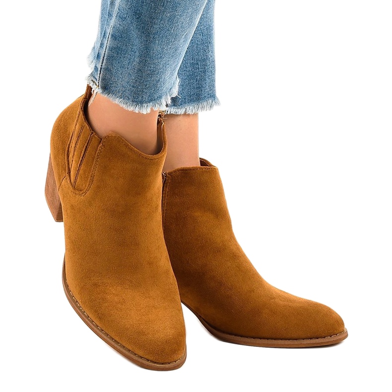 Bottines en daim camel sur le poteau SA-3338 brun 1