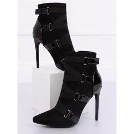 Bottes noires sur une épingle noir BKKX1150 Noir 1