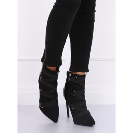 Bottes noires sur une épingle noir BKKX1150 Noir 5