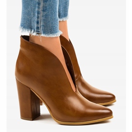 Boots à enfiler camel avec découpes sur le montant RB38P brun 3