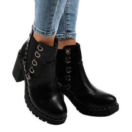 Bottines noires à clous D37-5 le noir 2