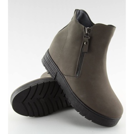 Bottes grises sur un coin caché SJ657 Dark Grey 2