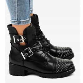 Bottes noires pour femmes sur une semelle massive M257 le noir 3