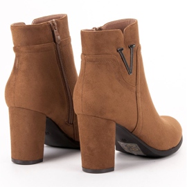 Vinceza Bottines en daim sur un bar brun 3
