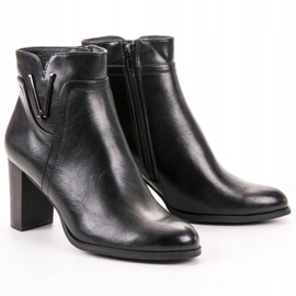 Vinceza Bottines noires sur un poteau le noir 1 Vinceza Bottines noires sur un poteau le noir 1
