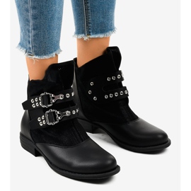 Bottines noires à talons plats avec boucles A-256 le noir 1