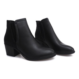 Bottes Sur Un Poteau Avec Une Gomme K77 Noir le noir 2