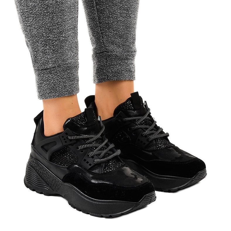 Chaussures de sport C2 pour femmes noires à la mode le noir 1