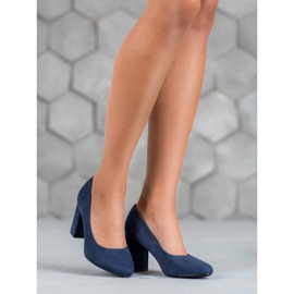Ch. Creation Pompes sur un pilier bleu 3