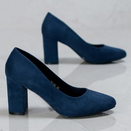 Ch. Creation Pompes sur un pilier bleu 1
