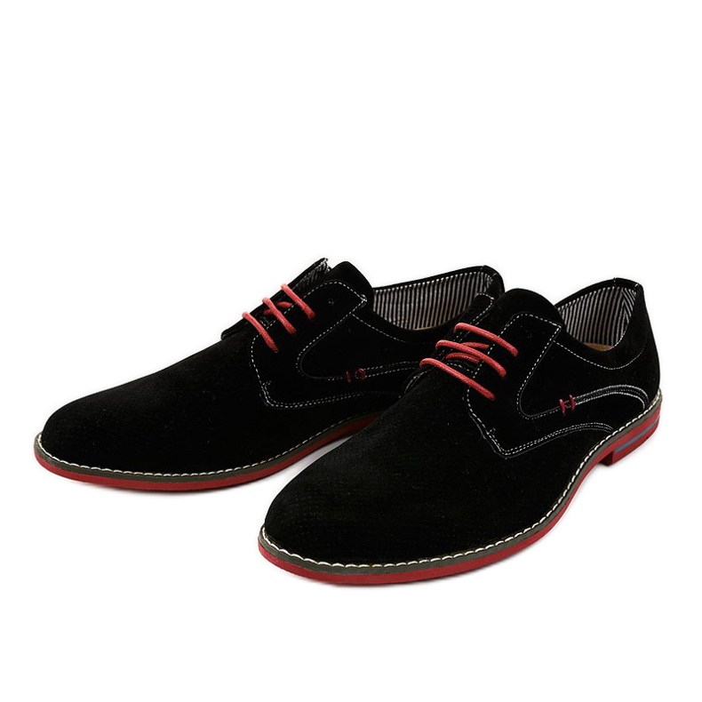 Chaussures basses élégantes noires 6-688 2