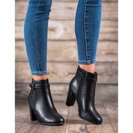 Abloom Bottes sur un poteau avec une boucle le noir 6