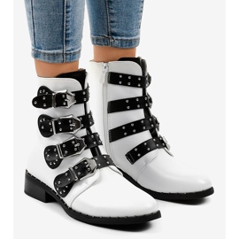 Bottines blanches pour femmes avec boucles A-167 1