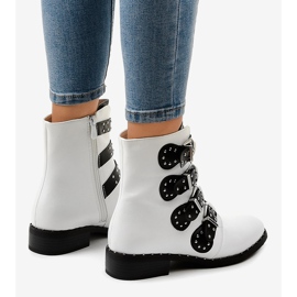 Bottines blanches pour femmes avec boucles A-167 4