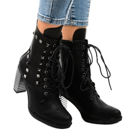 Bottines noires à clous F117 le noir 2