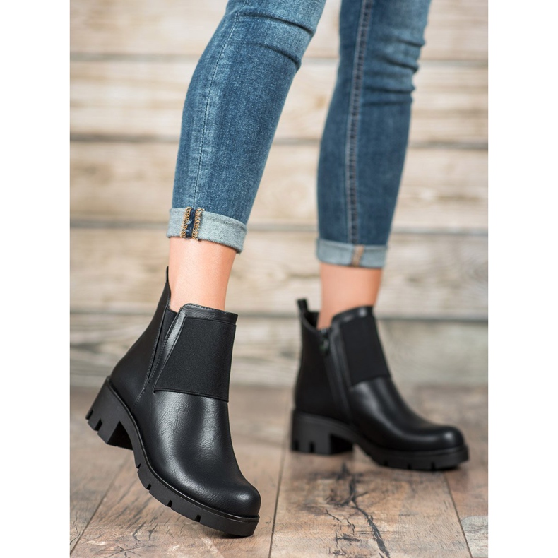 Small Swan Bottes noires sur la plate-forme le noir 2