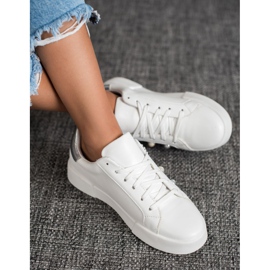 Bestelle Chaussures de sport avec ornements blanc 1