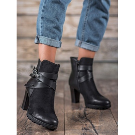 Super Mode Bottes classiques sur un poteau le noir 2