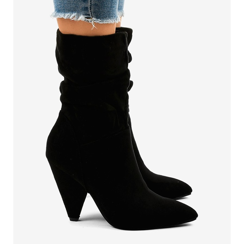 Bottines en daim noir sur le poteau LS5062 2