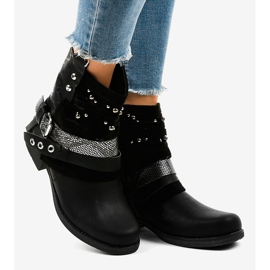 Bottes isolantes noires, richement décorées A-351 le noir 2 Bottes isolantes noires, richement décorées A-351 le noir 2