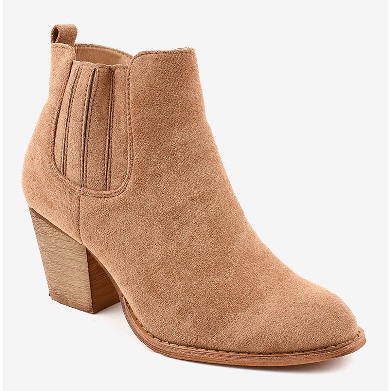 Bottes en daim beige sur le poteau SA-3338 1