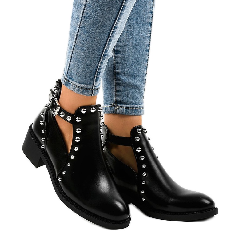 Bottes noires pour femmes sur le poteau A-407 le noir 2