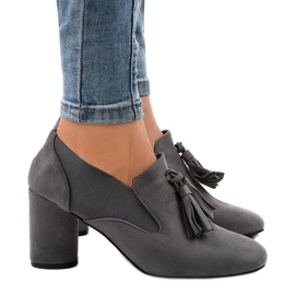 Escarpins en daim gris sur le montant LL-97P 2