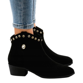Bottines en daim noir ornées de JH356 le noir 2