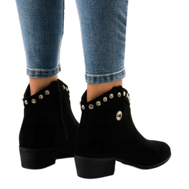 Bottines en daim noir ornées de JH356 le noir 3