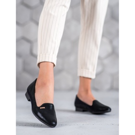 Miss Mode seigneuriale le noir 1 Miss Mode seigneuriale le noir 1