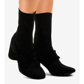Bottines en daim noir sur le poteau LL-102P le noir 1