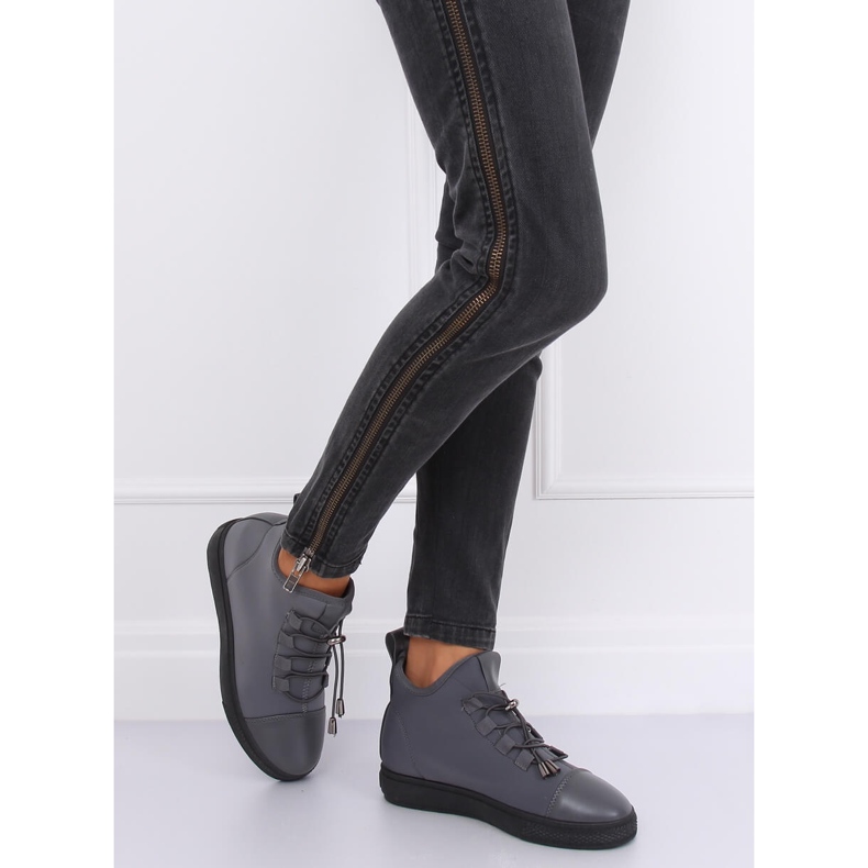 Gris XY-35 Baskets en néoprène isolées grises 2