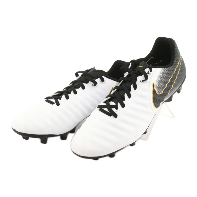 Chaussure de football Nike Tiempo Legend 7 Academy Fg M AO2596-100 blanche 1