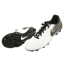 Chaussure de football Nike Tiempo Legend 7 Academy Fg M AO2596-100 blanche 3