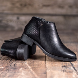 M.Daszyński Bottes à talons plats le noir 3
