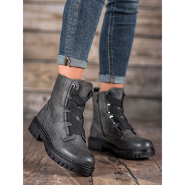 M.Daszyński Travailleurs gris 1