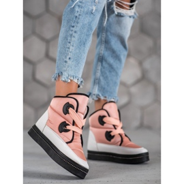 Weide Bottes de neige roses 1 Weide Bottes de neige roses 1