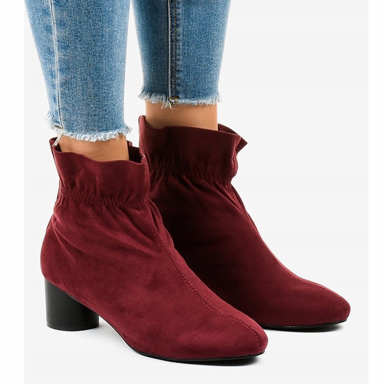 Bottes en daim marron sur le poteau JM5512M rouge 1