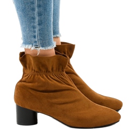 Bottes en daim marron sur le poteau JM5512M brun 2