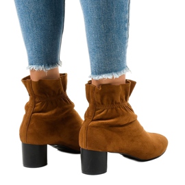 Bottes en daim marron sur le poteau JM5512M brun 3
