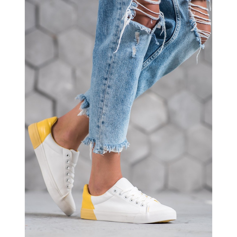 Bestelle Baskets en cuir écologique blanche 2 Bestelle Baskets en cuir écologique blanche 2