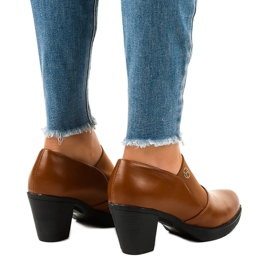 Bottines camel sur le poteau TH-F198 brun 2