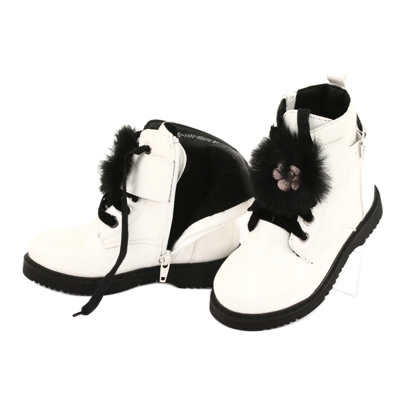 Bottes vernies d'Evento 1438 canettes blanche le noir 5 Bottes vernies d'Evento 1438 canettes blanche le noir 5