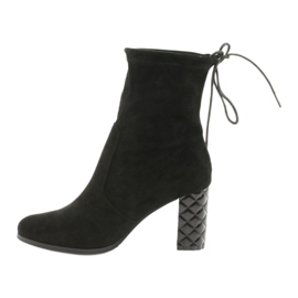 M.Daszyński Bottines en daim à talon décoratif Daszyński 154 noir le noir 2