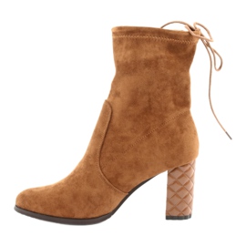 M.Daszyński Daszyński Bottes en daim sur un talon décoratif 154 Camel brun 2