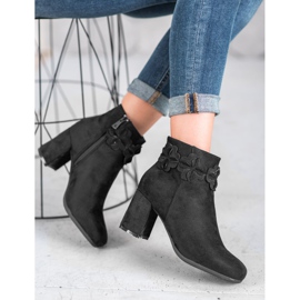 Kylie Bottes noires en daim le noir 3