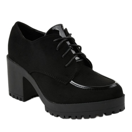 Bottes noires sur le poteau massif HQ651 le noir 1 Bottes noires sur le poteau massif HQ651 le noir 1