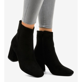 Bottines en daim noir sur le poste 3486 le noir 2